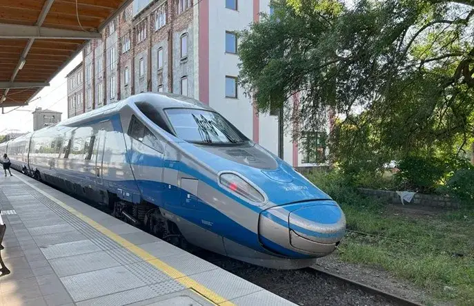 Jakie pociągi jeżdżą do Kołobrzegu? Ceny biletów i rozkład jazdy