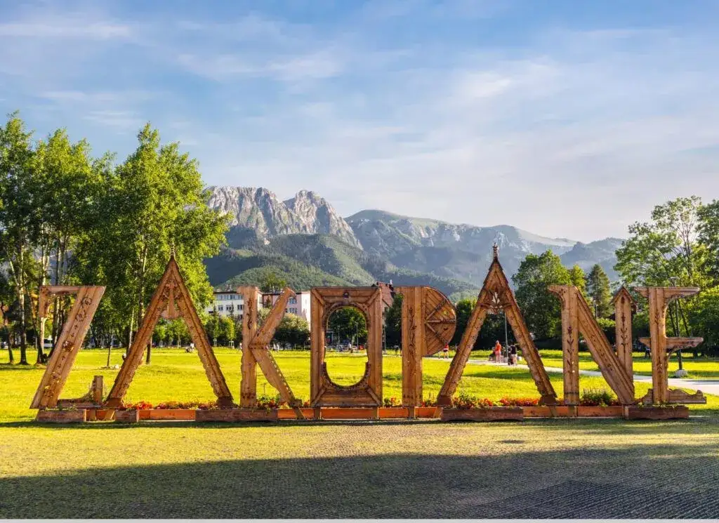 Gdzie w góry pociągiem z Warszawy? Sprawdź najlepsze trasy i czas podróży