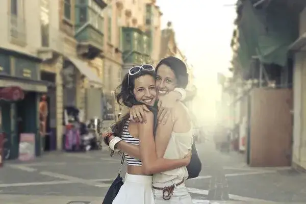 Jak się zachowuje prawdziwa przyjaciółka i co ją wyróżnia w życiu