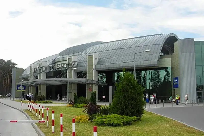 Ile kosztuje parking na lotnisku w Bydgoszczy? Sprawdź ceny i opcje