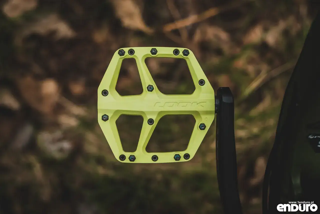 Jakie pedały do enduro wybrać, aby uniknąć kontuzji i poprawić jazdę?