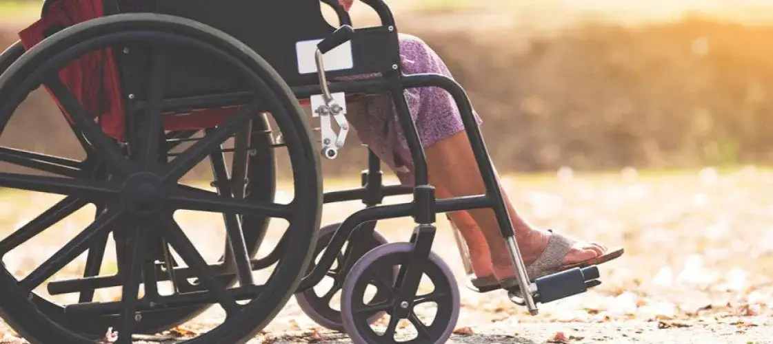 Jak zostać opiekunem osoby niepełnosprawnej dorosłej - kluczowe informacje