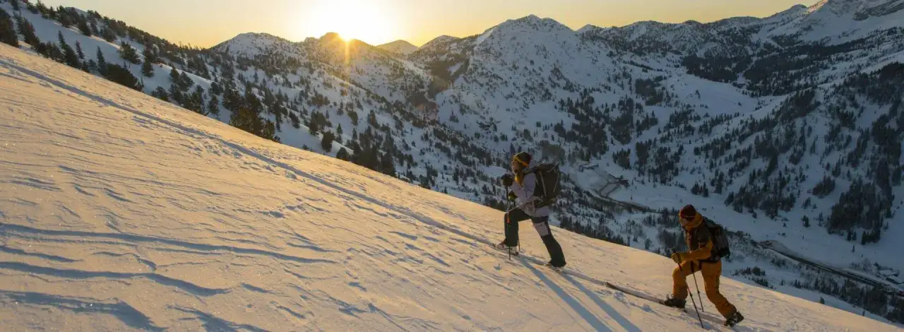 Jak się ubrać w góry zimą, aby uniknąć przemarznięcia i dyskomfortu