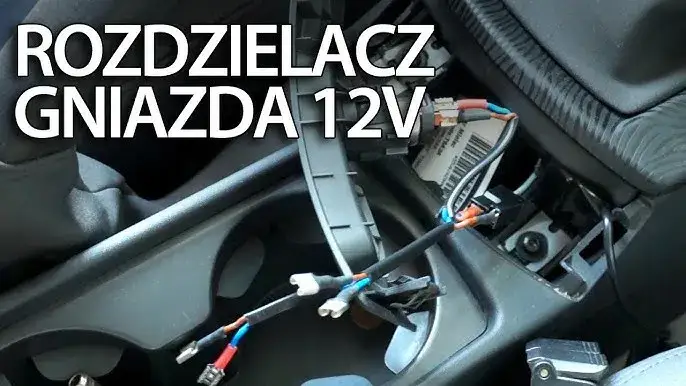 Jak zamontować dodatkowe gniazdo 12V w aucie?