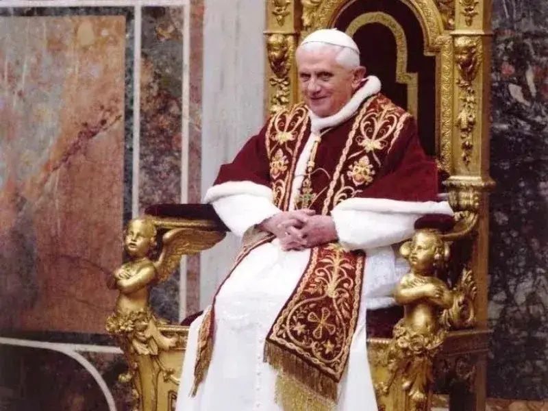 Benedykt XVI - ile lat był papieżem i co z tego wynika dla Kościoła