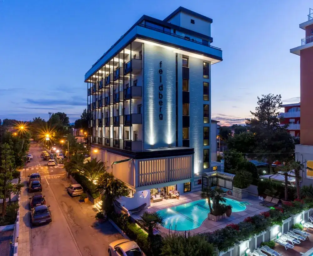 Hotel fronte mare Riccione: la guida per la tua vacanza perfetta