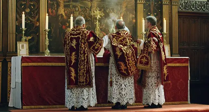 Jaka główna księga liturgiczna jest sercem każdej katolickiej mszy?