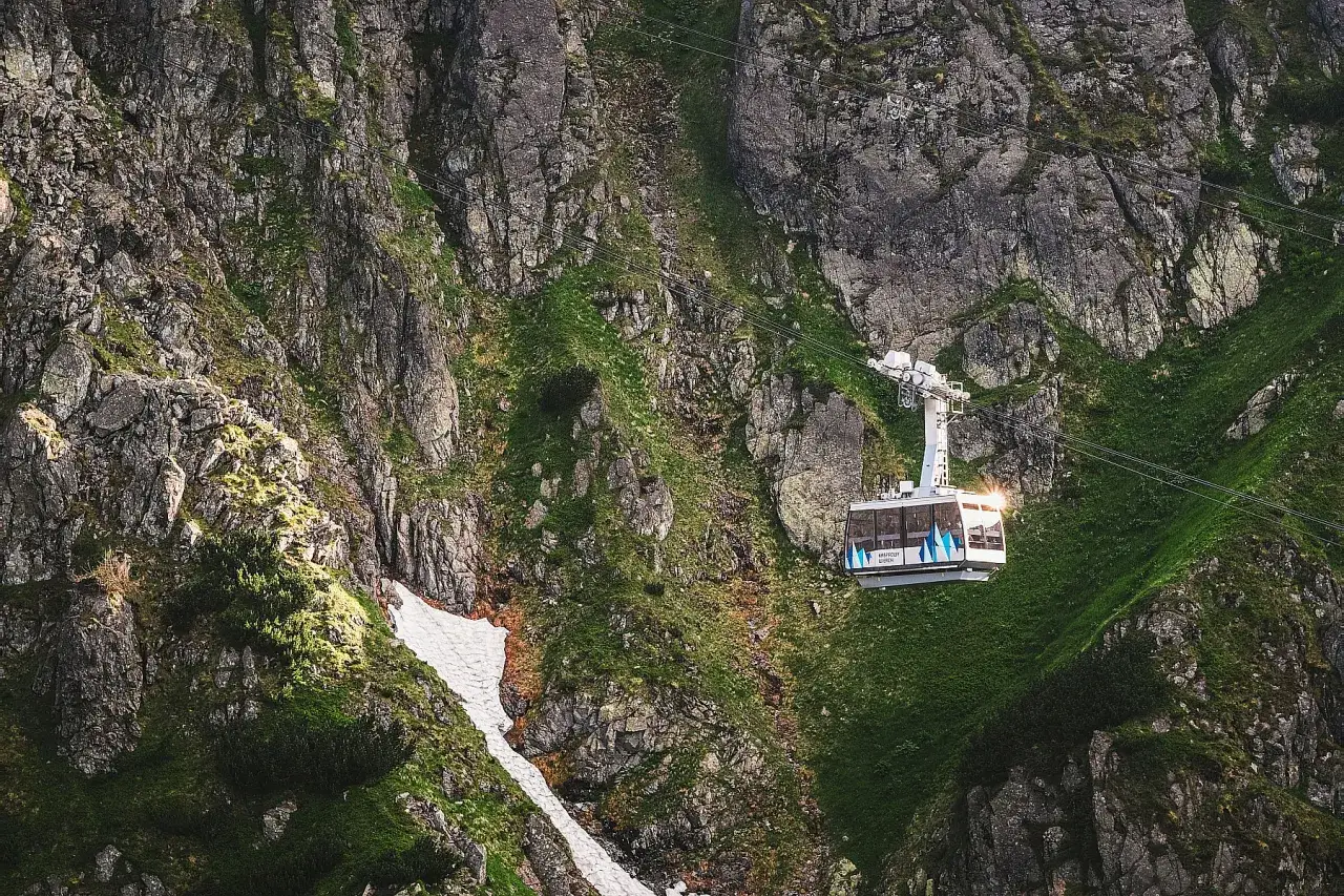 Kolejka na Kasprowy Wierch: Godziny, bilety, porady. Planuj mądrze!
