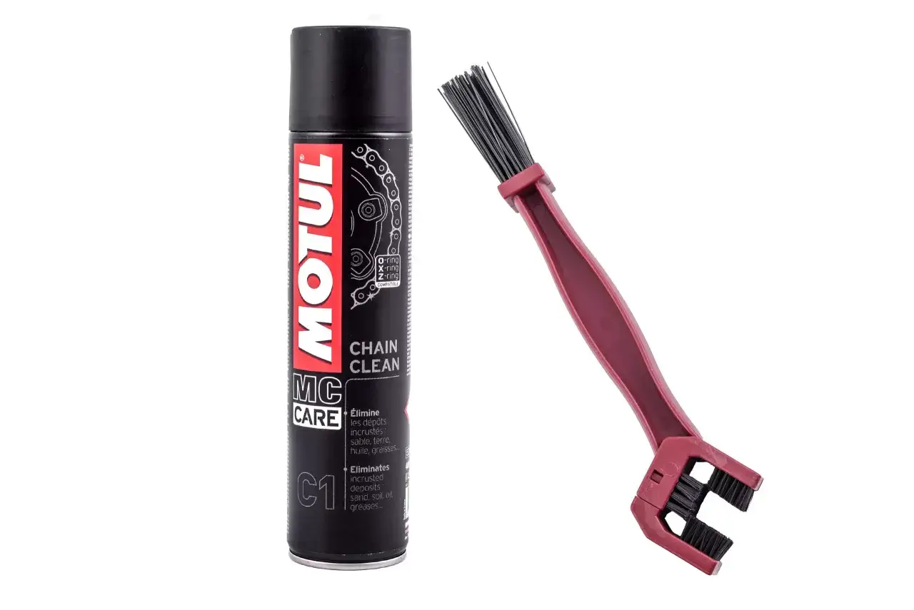 Motul chain clean – skuteczne czyszczenie łańcuchów motocykli i rowerów