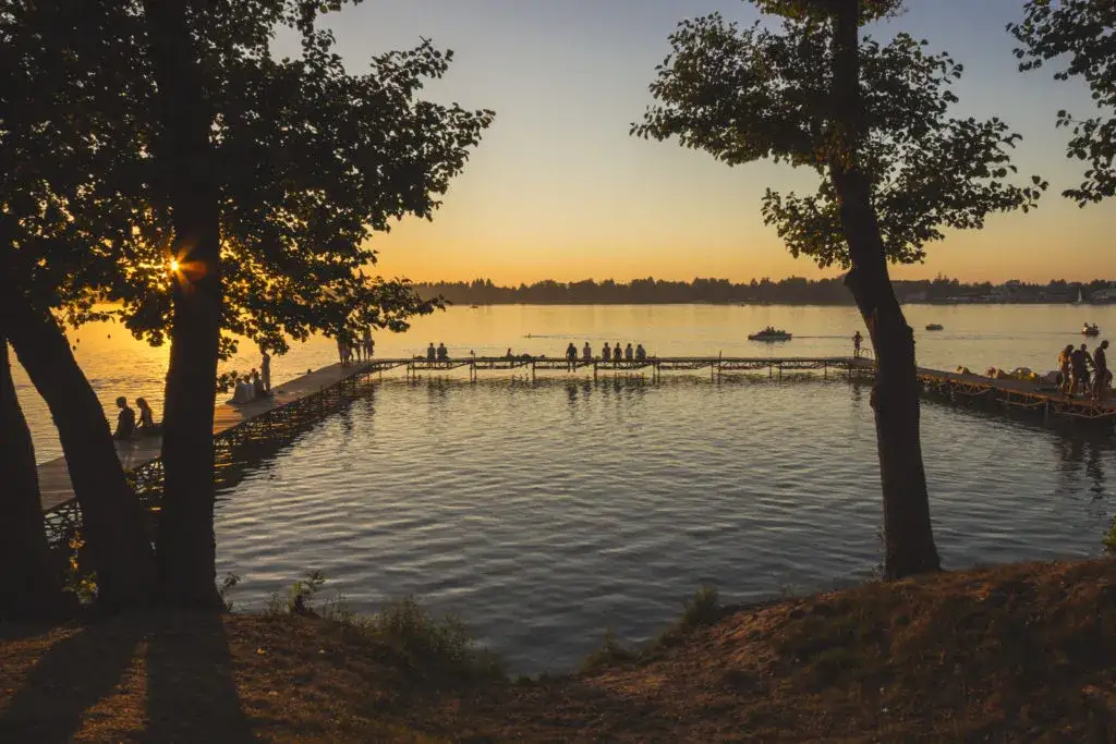 Jezioro Białe Kujawsko Pomorskie - idealne miejsce na wędkowanie i relaks
