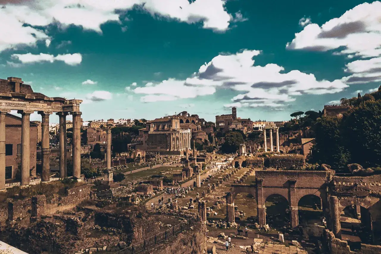Zabytki starożytnego Rzymu - odkryj ich niezwykłą historię i znaczenie
