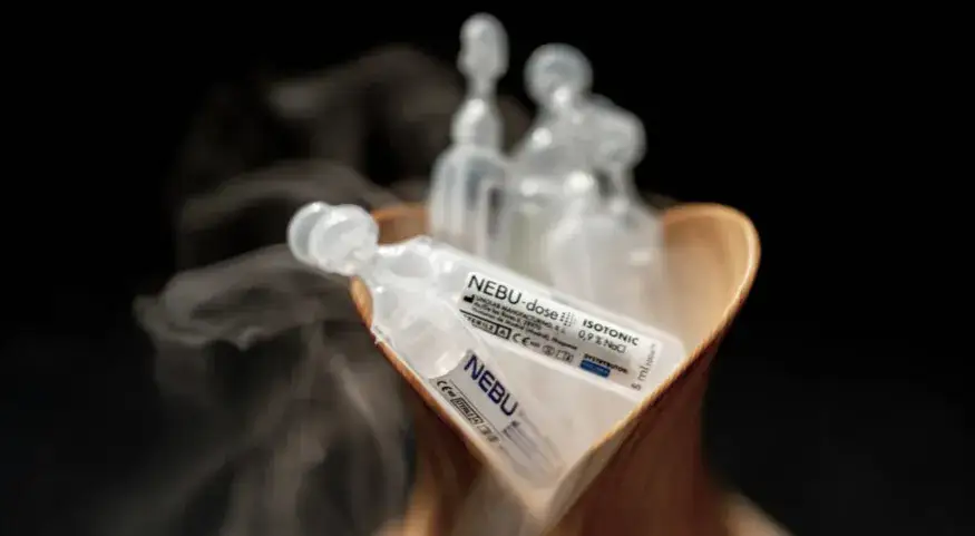 Czy sól fizjologiczna nawilża oczy? Sprawdź skuteczność i zastosowanie