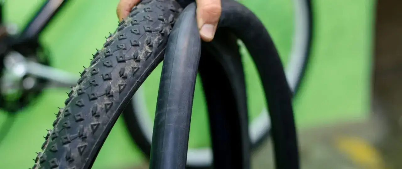 Jak dobrać dętkę do roweru, aby uniknąć problemów z montażem