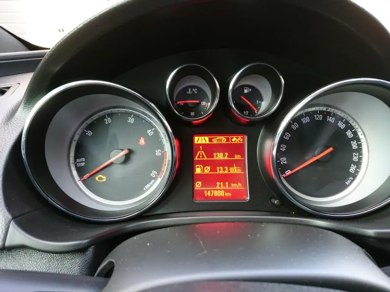 Wymuszone wypalanie DPF Insignia: Ocal silnik, zrób to sam!