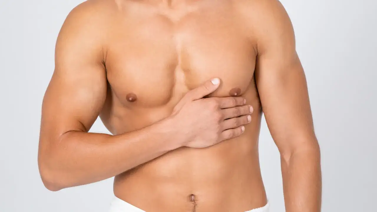 Rak piersi u mężczyzn: objawy, ryzyko, samobadanie to musisz wiedzieć!