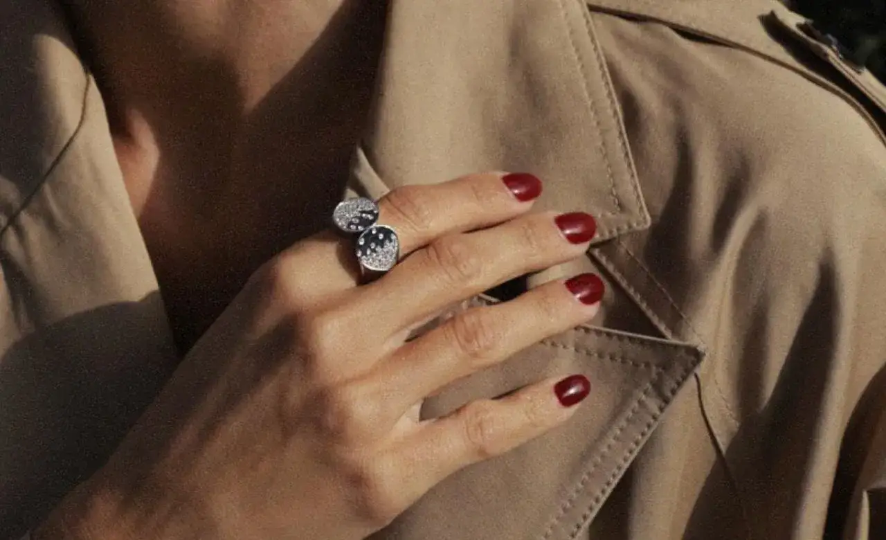 Jakie są modne kolory paznokci – najpiękniejsze odcienie na każdą okazję