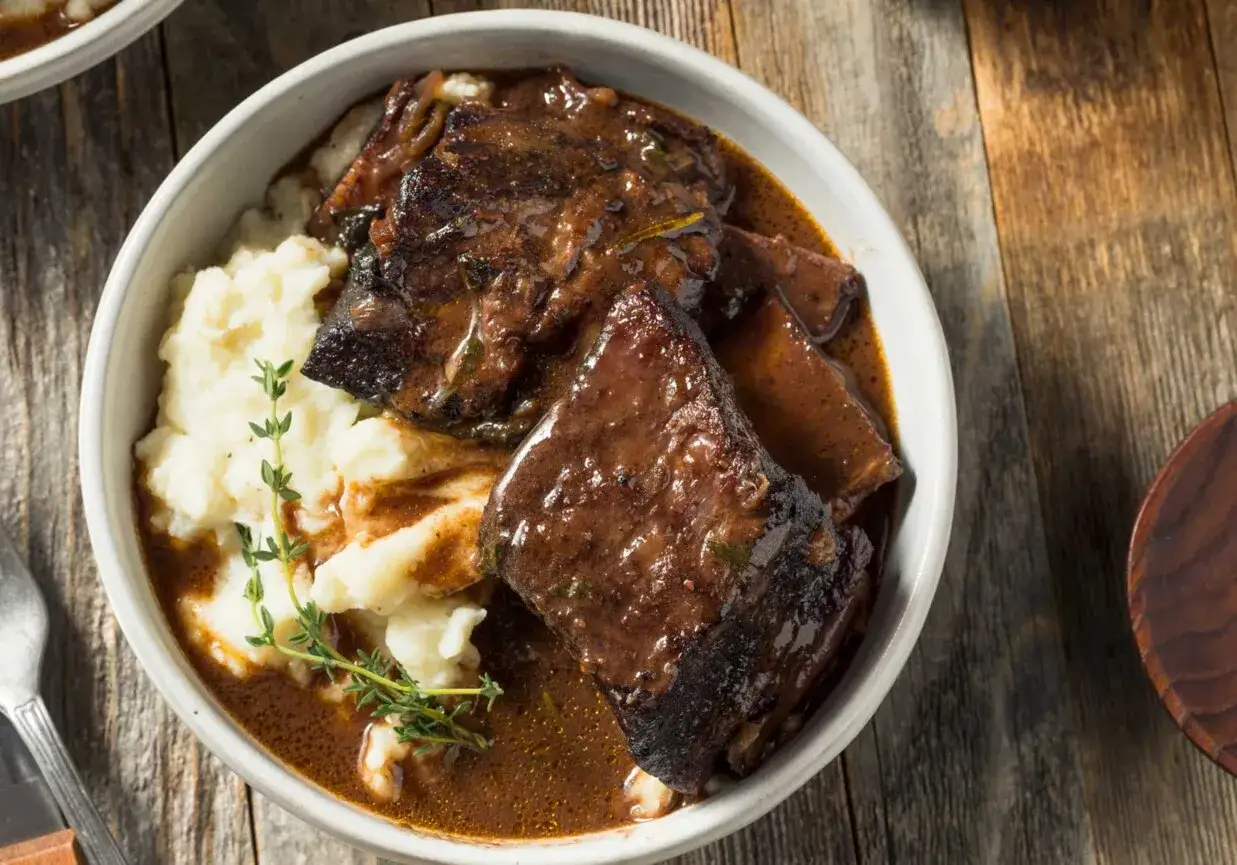 Jakie przyprawy do żeberek duszonych sprawią, że będą jeszcze smaczniejsze