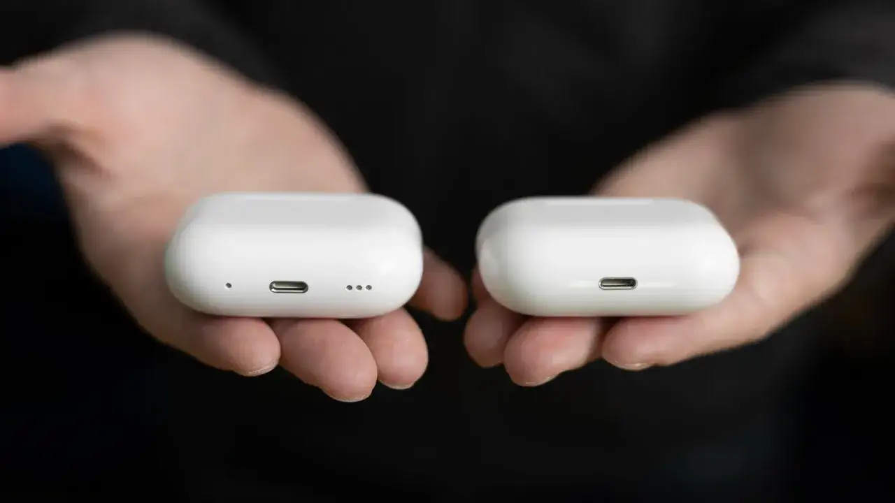 Czym się różnią AirPods 2 od 3? Kluczowe różnice, które musisz znać