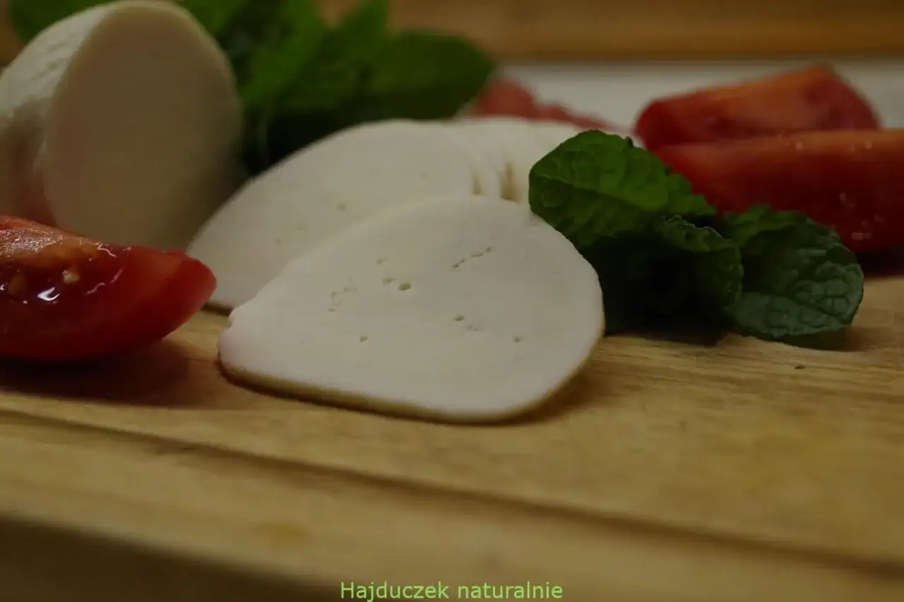 Domowy ser kozi: przepis krok po kroku. Zrób to sam!