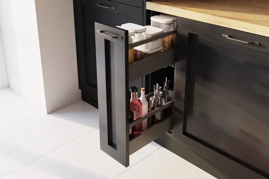 Czym wyłożyć szafki kuchenne, aby uniknąć bałaganu i zniszczeń?