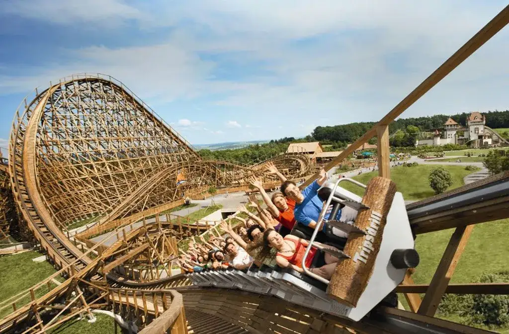 Tripsdrill: Welche Attraktionen lohnen sich wirklich? Ihr Guide