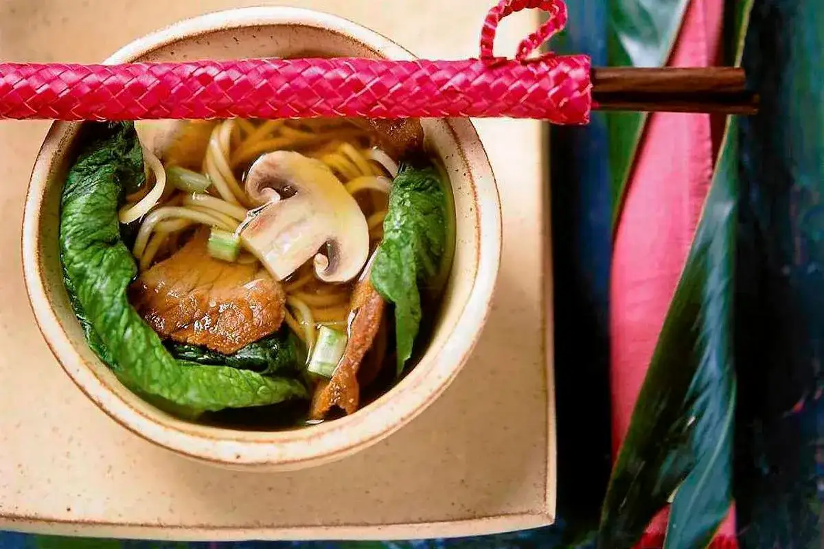 Surówka z kapusty pekińskiej: Klasyk, jak u Chińczyka i fit!