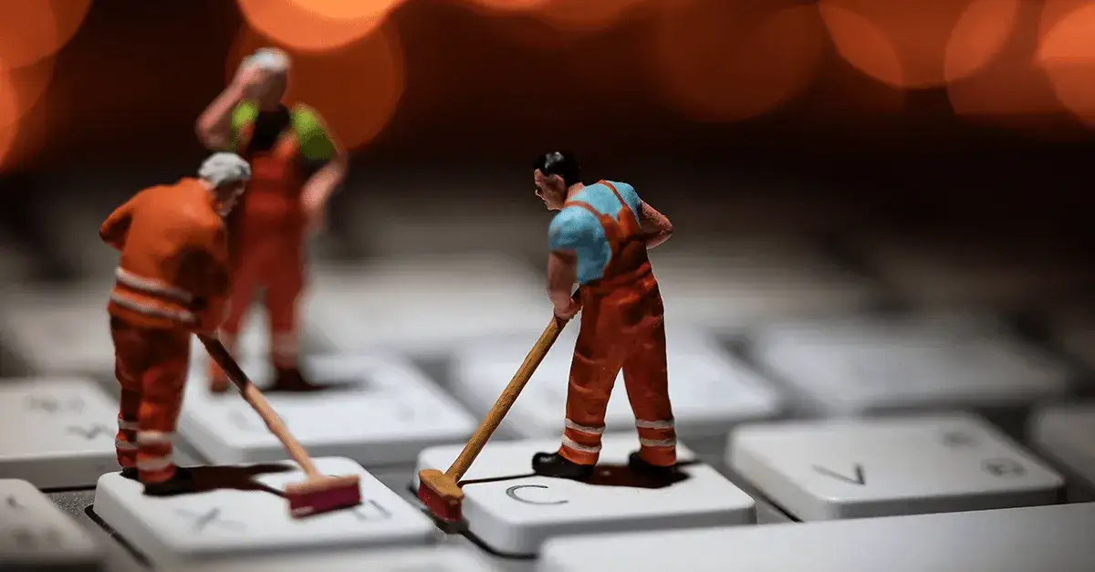 Co ile czyścić komputer, aby uniknąć przegrzewania i awarii?