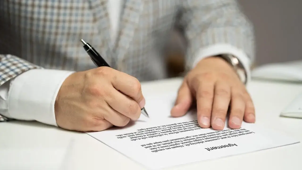 Uwaga! Uniknij pułapki zadłużonego spadku. Sprawdź to przed dziedziczeniem