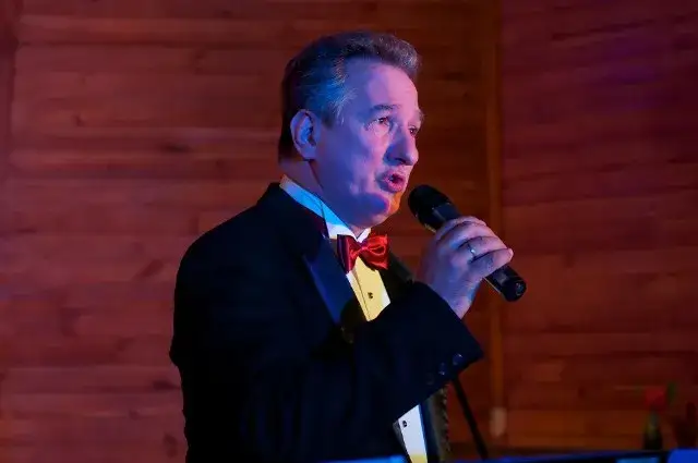 Andrzej Kubacki tenor – jego niezwykła kariera i występy w The Voice Senior