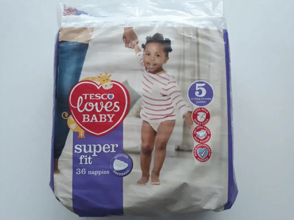 Pampers w Tesco – najlepsze ceny i promocje na pieluszki