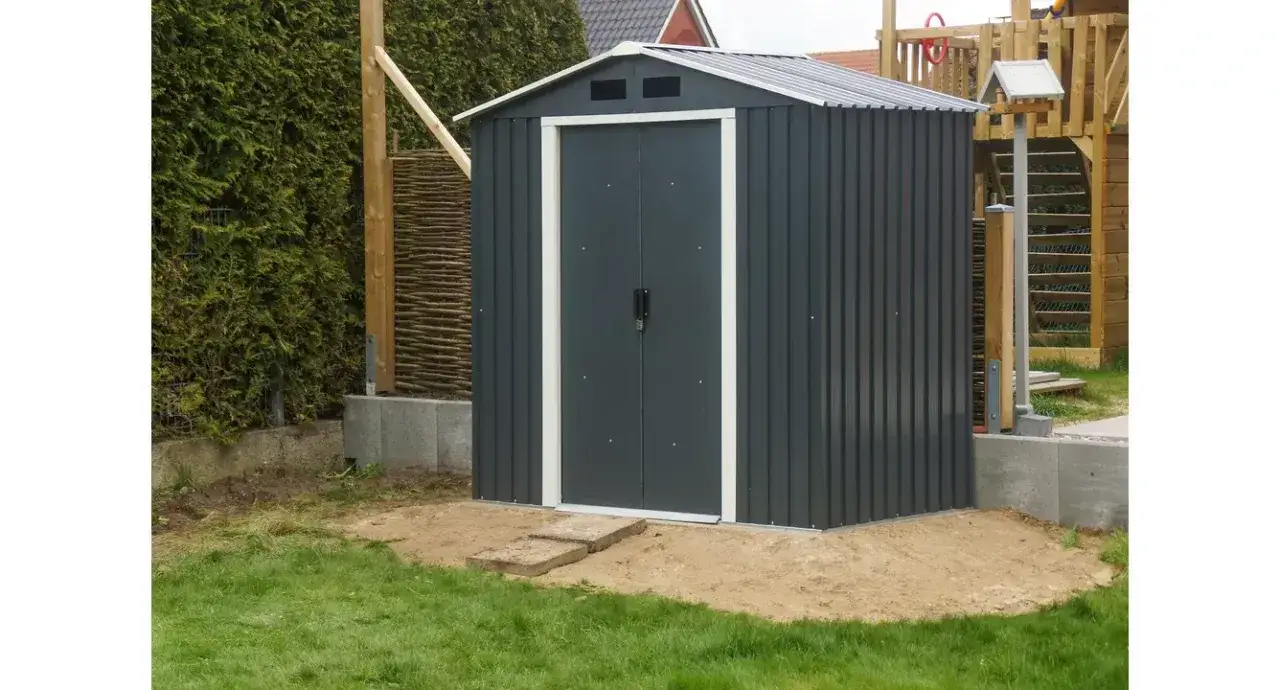 Jak zrobić ogrodzenie z betonu architektonicznego bez błędów i kosztów