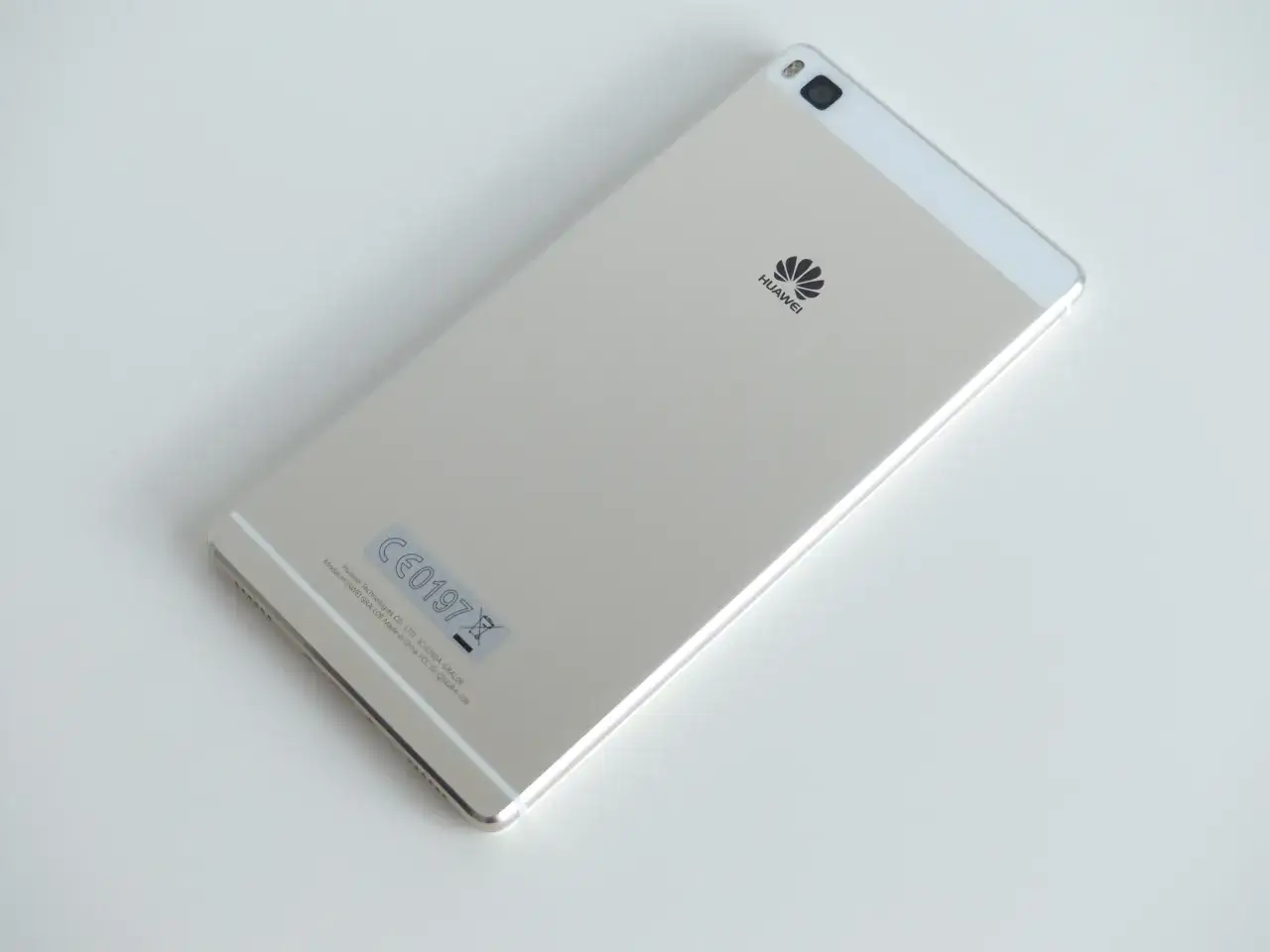 Pojemność baterii Huawei P8: co musisz wiedzieć o akumulatorze