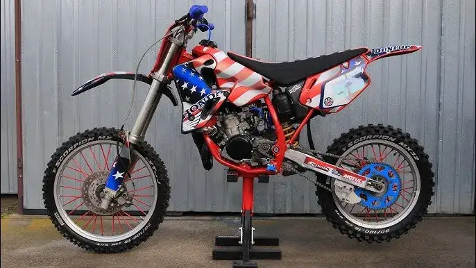 Honda CR 85 ile ma koni? Oto moc silnika, która zaskoczy każdego!