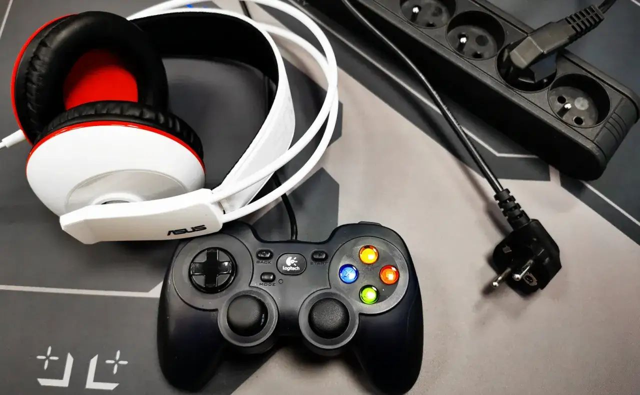 Xbox One S: Ile płacisz za prąd? Obniż koszty grania!