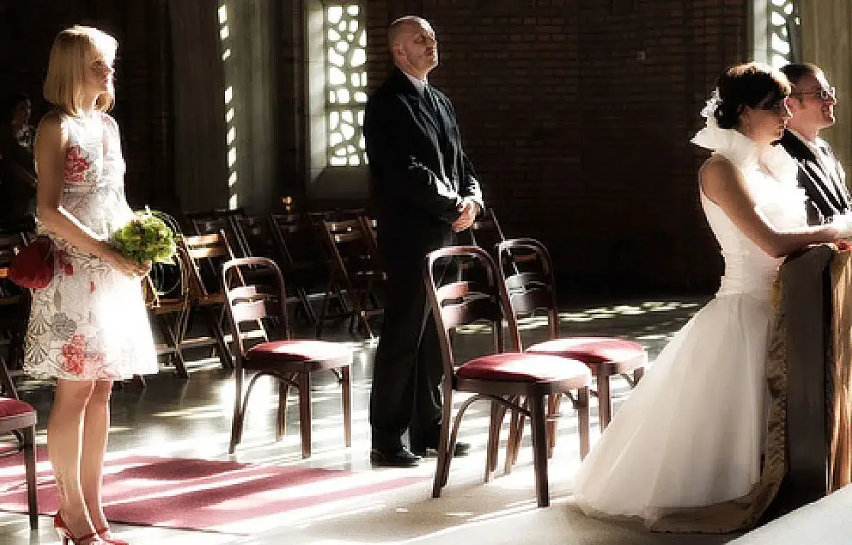 Po co brać ślub? Odkryj korzyści emocjonalne i prawne małżeństwa