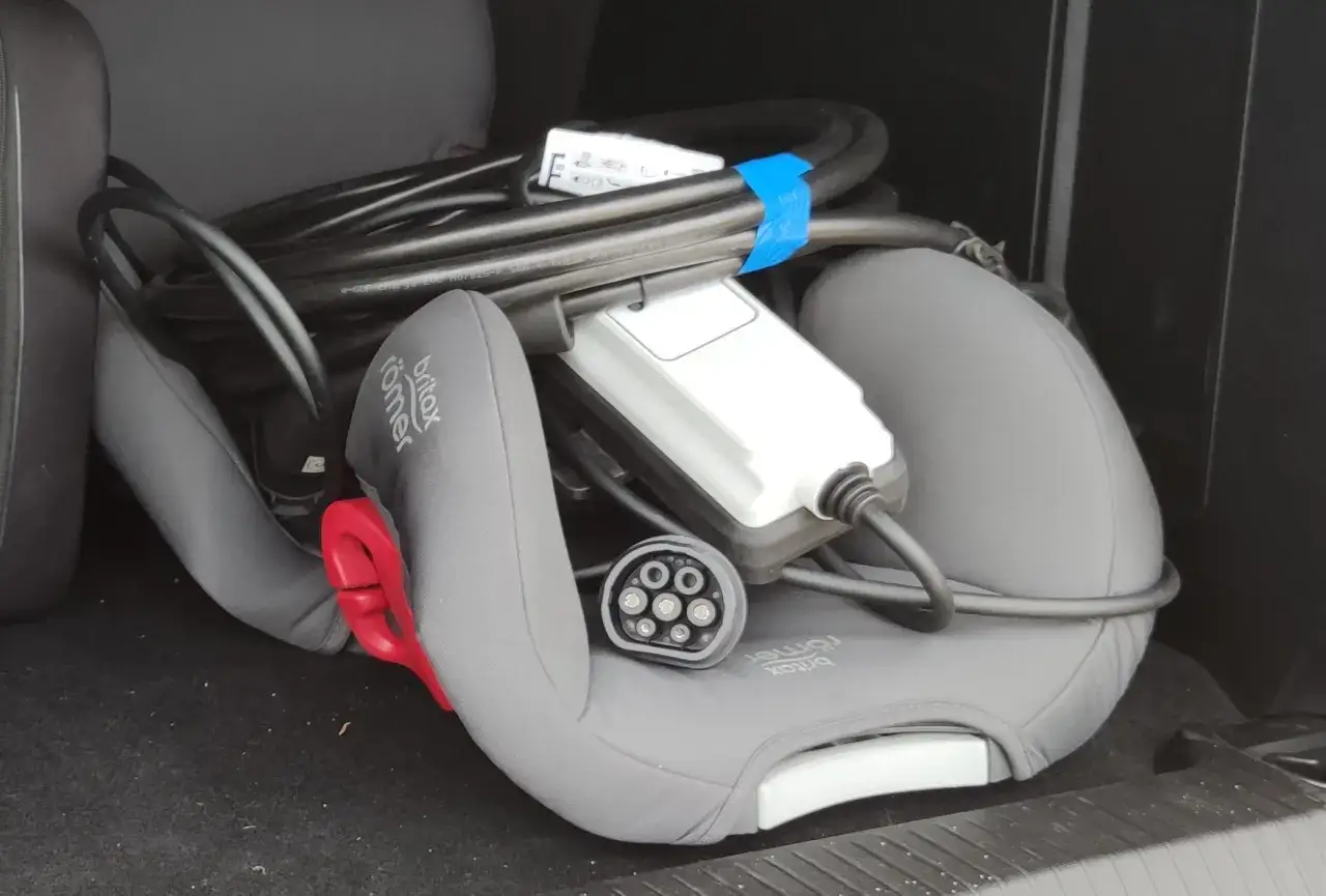 Ładowanie elektryka w domu: Jak zaoszczędzić do 40% na prądzie?