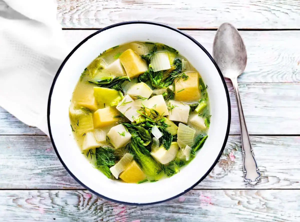 Idealna zupa z kalarepy: przepis, triki i 3 warianty smaku!