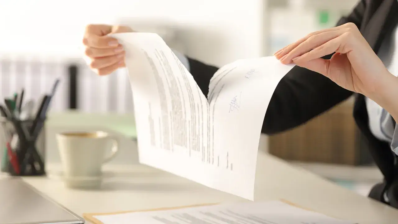 Czy deweloper może odstąpić od umowy? Sprawdź ważne przepisy i skutki.