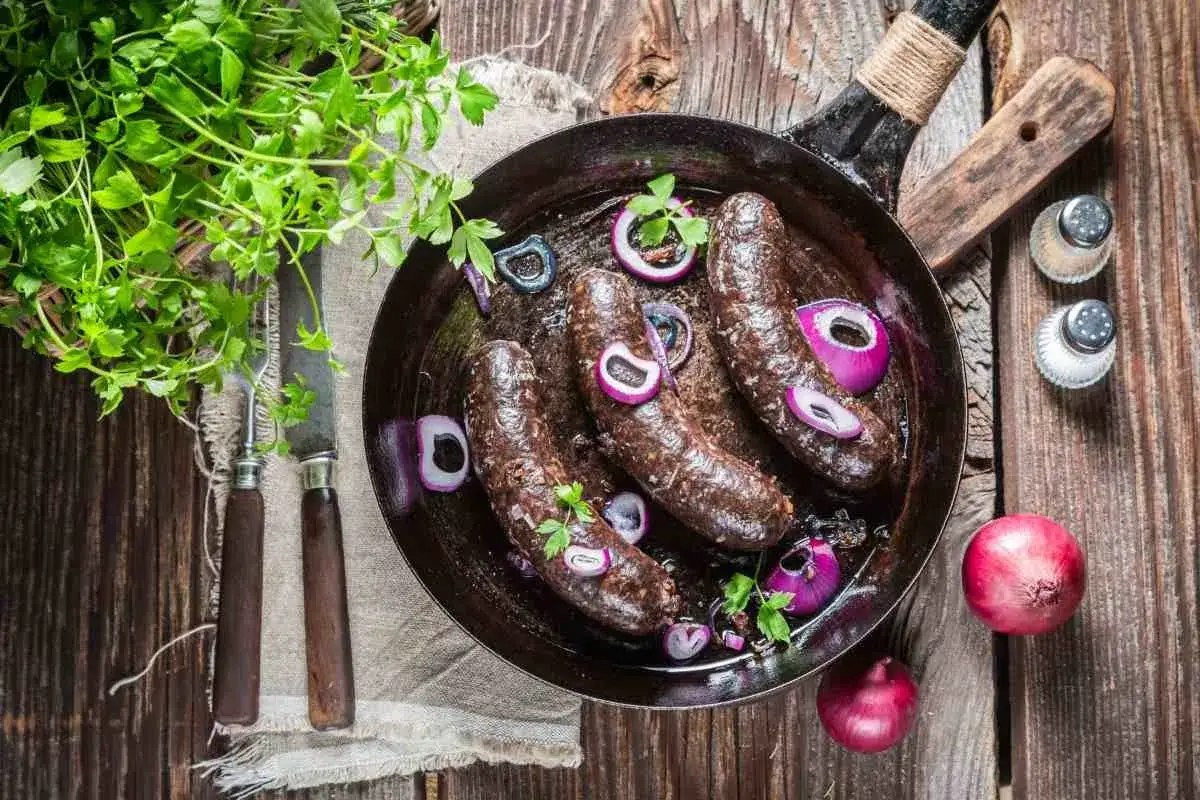 Kaszanka fit? Dietetyk odpowiada i radzi, jak ją jeść!