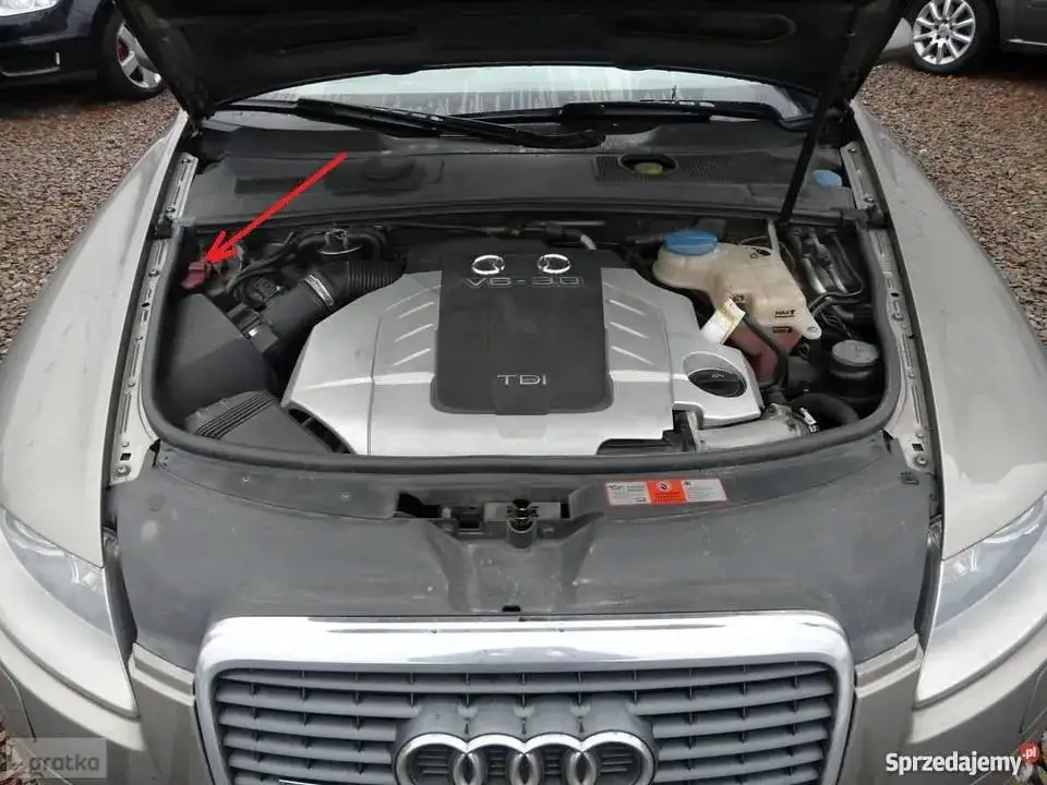 Audi A6 C6: Gdzie podłączyć prostownik? Uniknij błędów BEM!