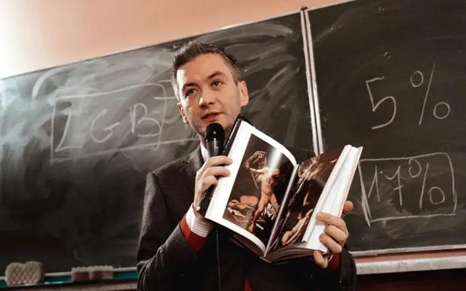 Kto jest gejem w sejmie? Odkryj wpływ homoseksualnych posłów na politykę