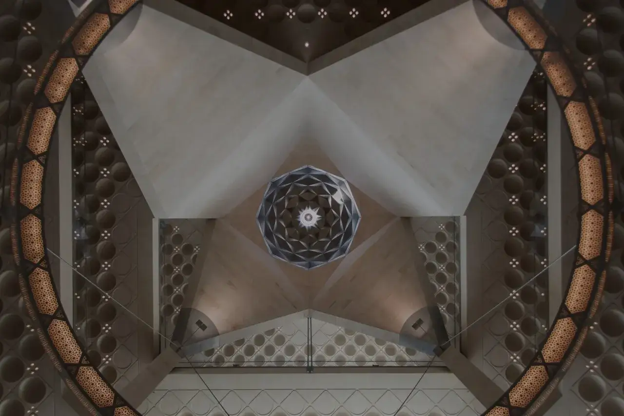 Muzea sztuki islamu: Gdzie szukać skarbów i czego się spodziewać?