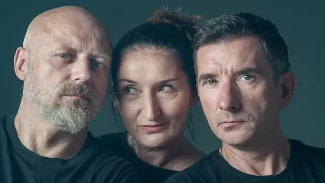 Najnowsze kabarety polskie: Odkryj najlepsze występy i programy