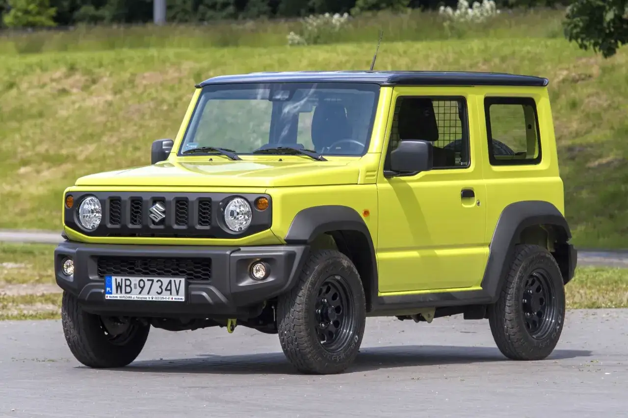 Suzuki Jimny: Pojemność baku, zasięg, spalanie. Czy 40l wystarczy?