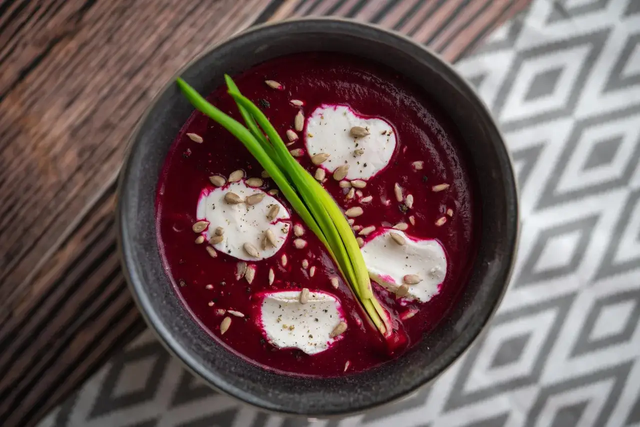 Jaka zupa na Wielkanoc? Klasyka i alternatywy na świąteczny stół