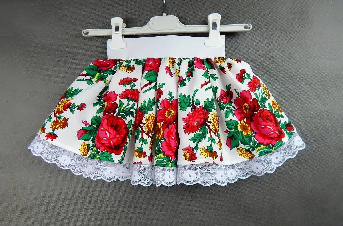 Spódnica góralska dla dziewczynki – jak wybrać idealny model?