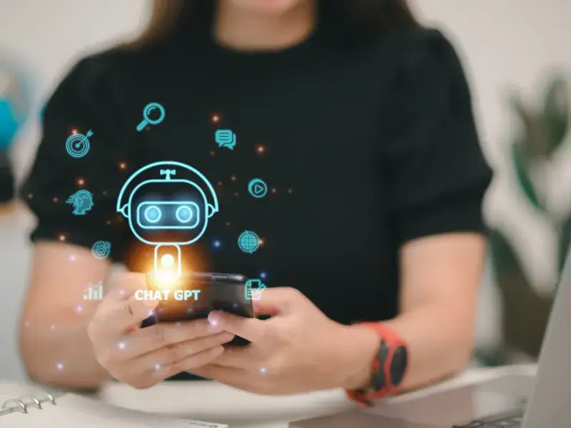 Czy ChatGPT to sztuczna inteligencja? Wyjaśniamy, jak działa i co potrafi