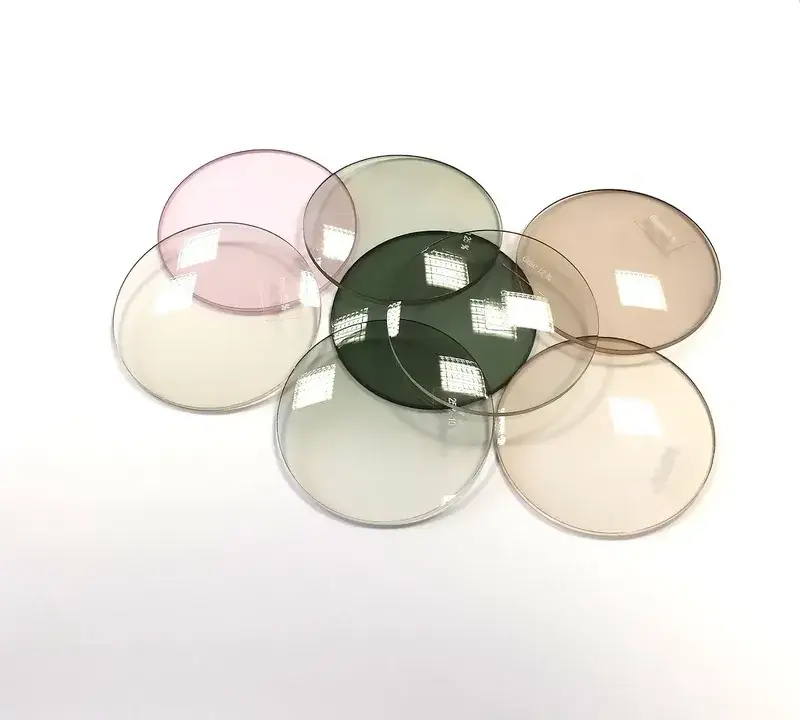 Ile kosztuje wymiana szkieł w okularach? Ekspert radzi