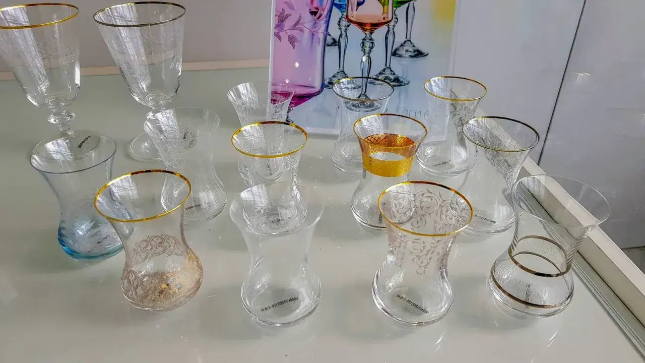 Czechy co warto kupić: najlepsze pamiątki i lokalne produkty