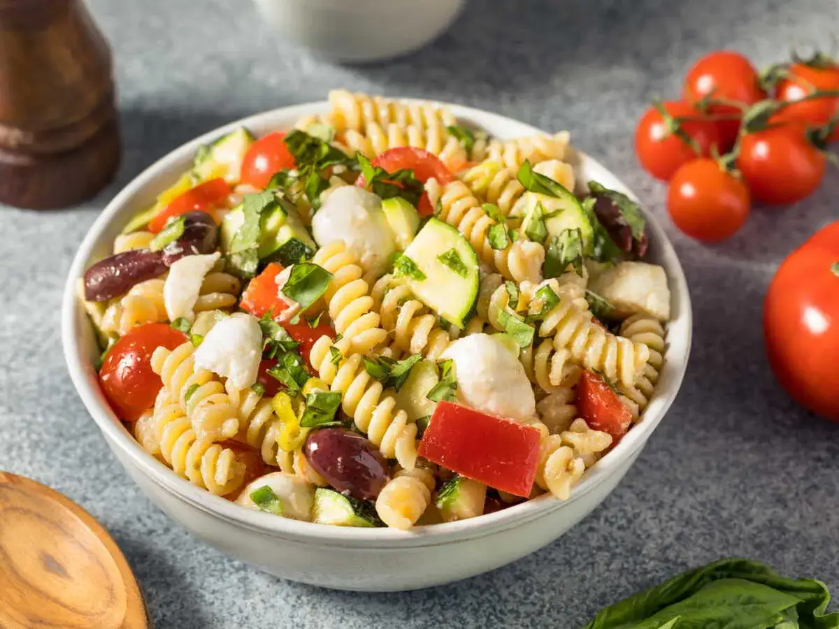 Salade de pâtes: recettes, astuces de pro et idées originales
